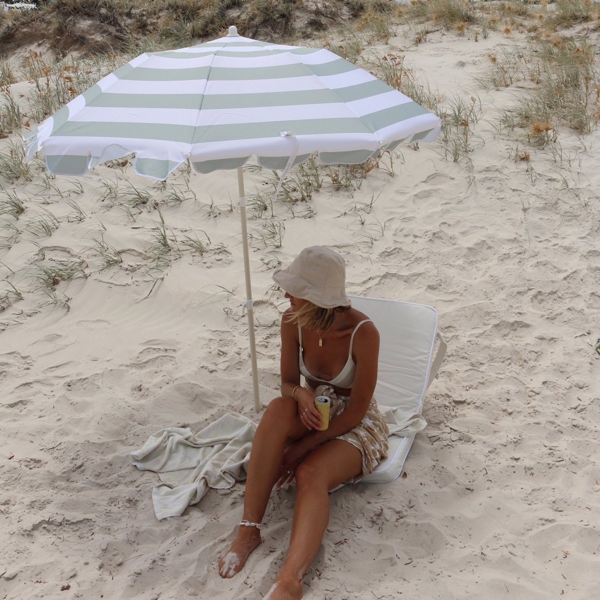 Compact Beach Umbrella - Sea Sage - SUNNYLiFE AU