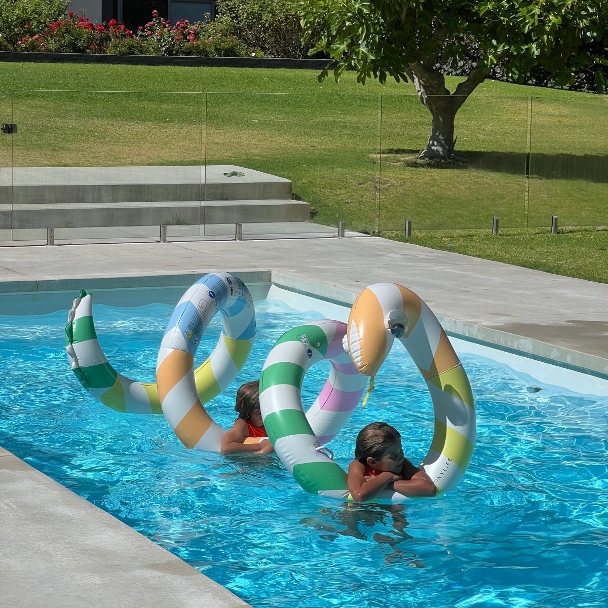 Giant Inflatable Noodle - Poolside Gelato - SUNNYLiFE AU