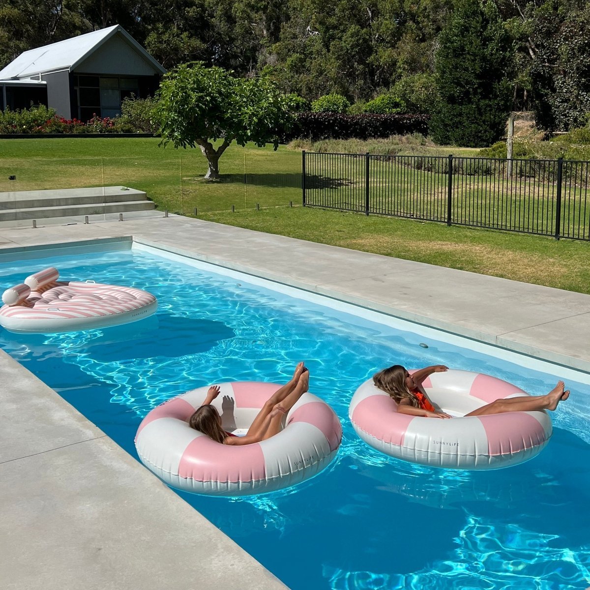 Luxe Pool Ring - Stole My Heart Pink - SUNNYLiFE AU
