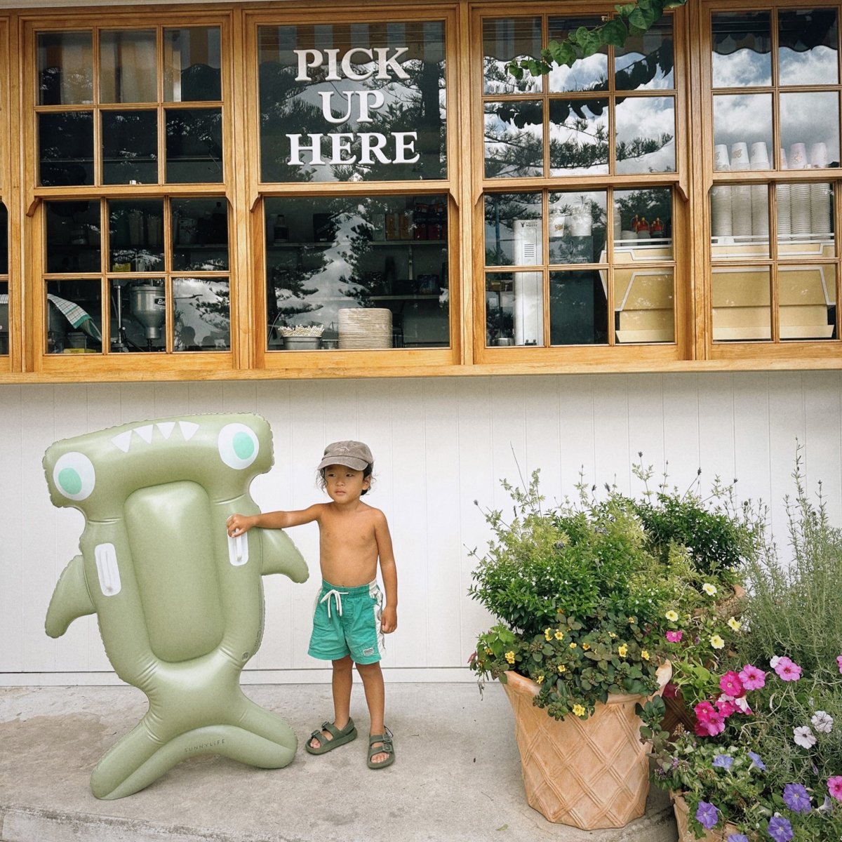 Kids Lie - On Float - Salty the Shark - SUNNYLiFE AU