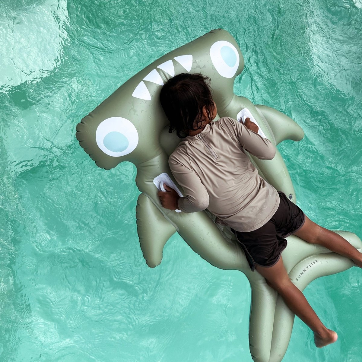 Kids Lie - On Float - Salty the Shark - SUNNYLiFE AU
