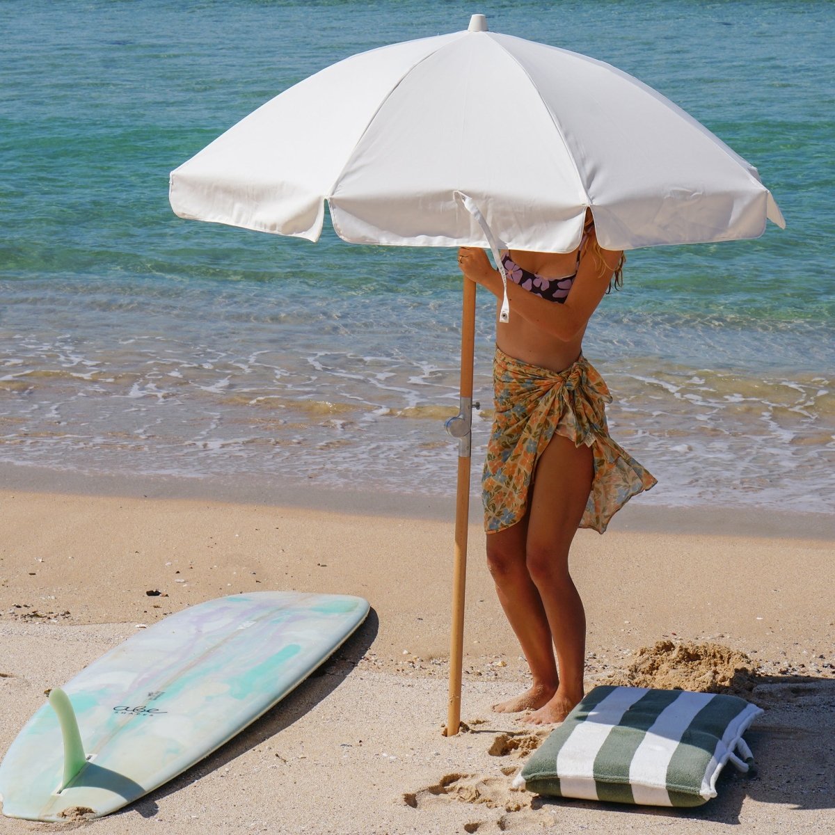 Luxe Beach Umbrella - Cream - SUNNYLiFE AU