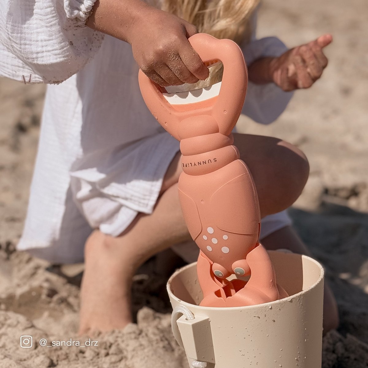 Lobster Sand Claws - SUNNYLiFE AU