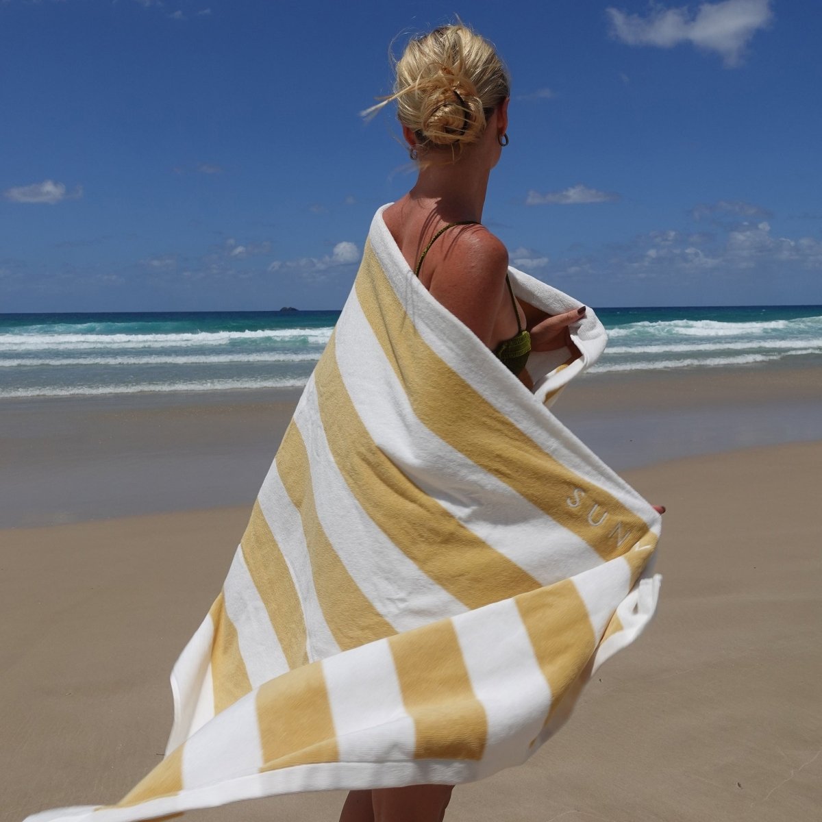 Luxe Towel - Butternut - SUNNYLiFE AU