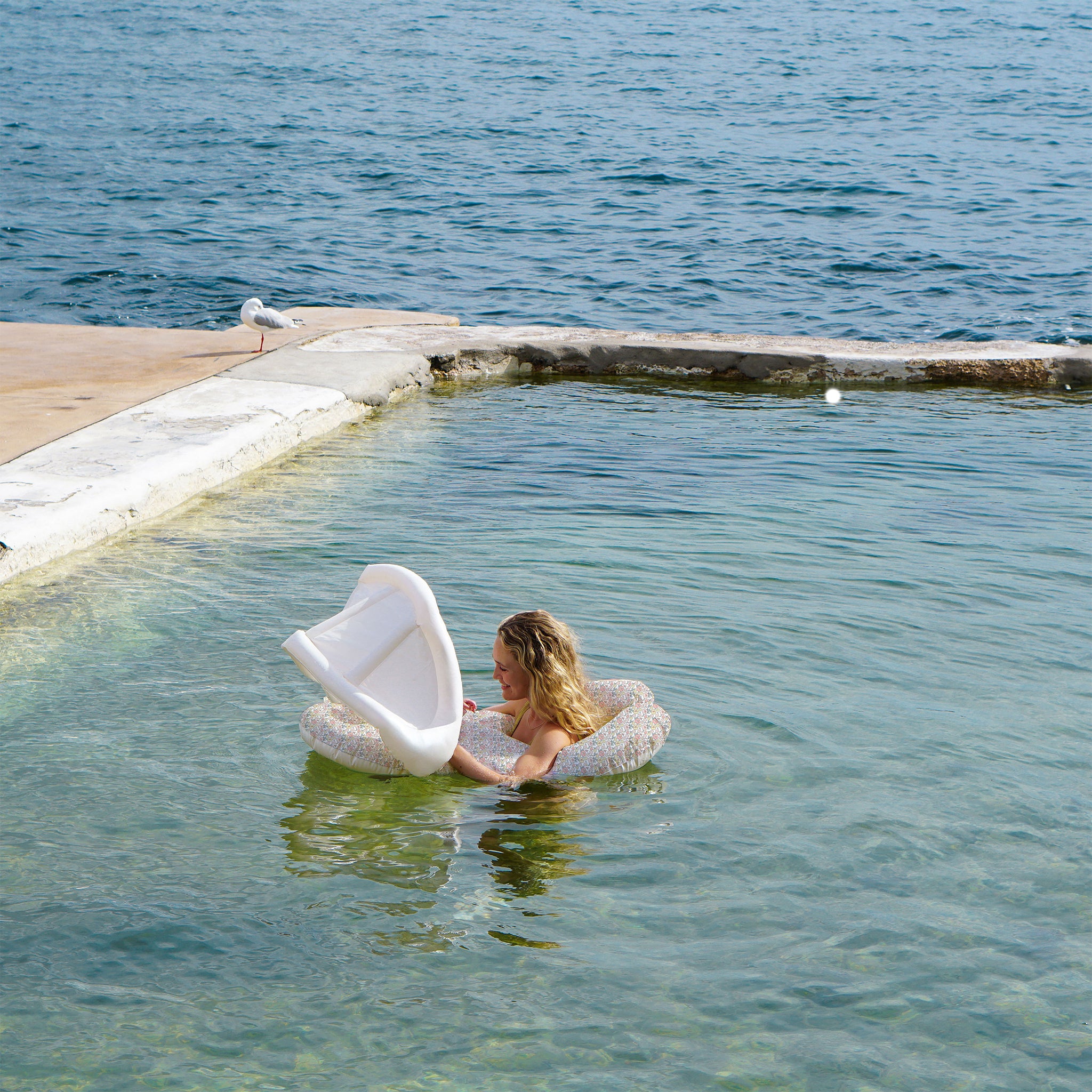 Float Together Baby Seat - Into the Garden Ditsy Floral