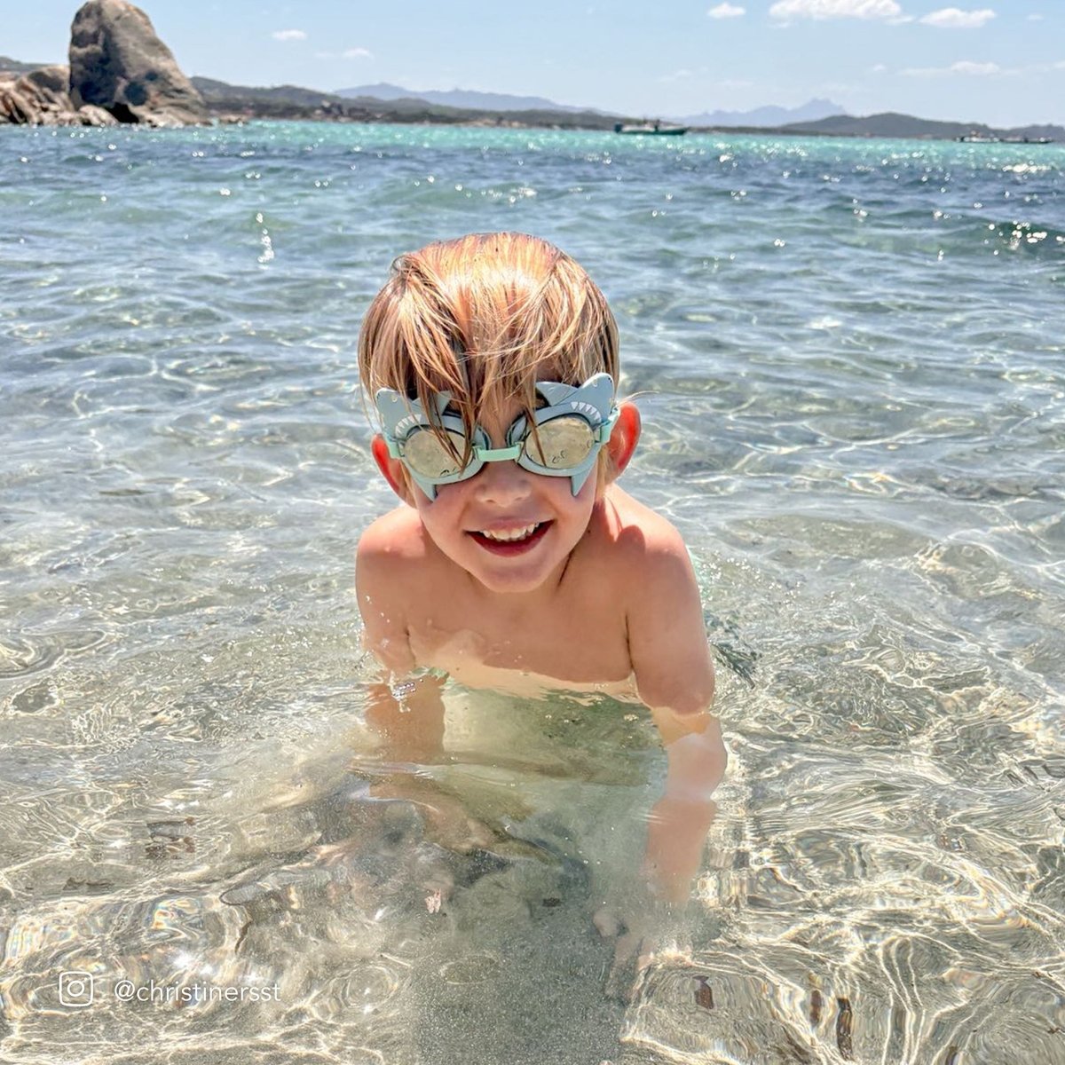 Swimming Goggles - Salty the Shark - SUNNYLiFE AU