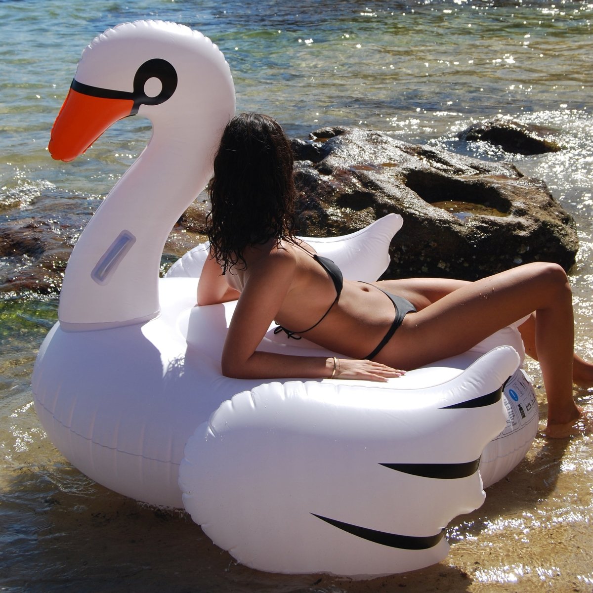 Original Luxe Ride-On Float Swan - SUNNYLiFE AU