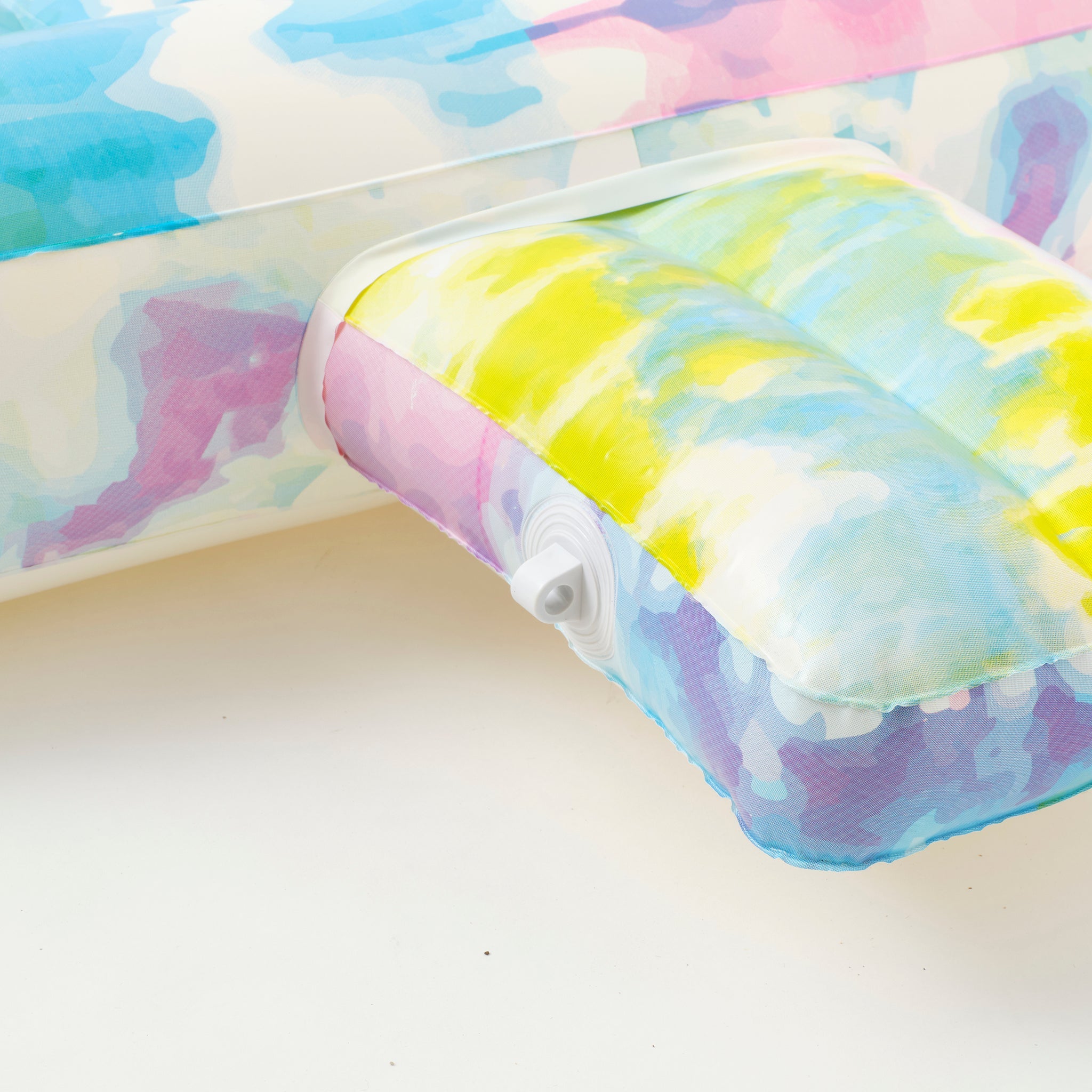 Luxe Lie-On Float | Ice Pop Tie Dye