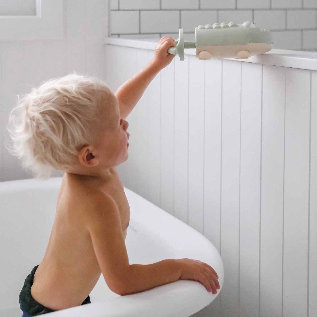 Crocodile Water Squirters - SUNNYLiFE AU