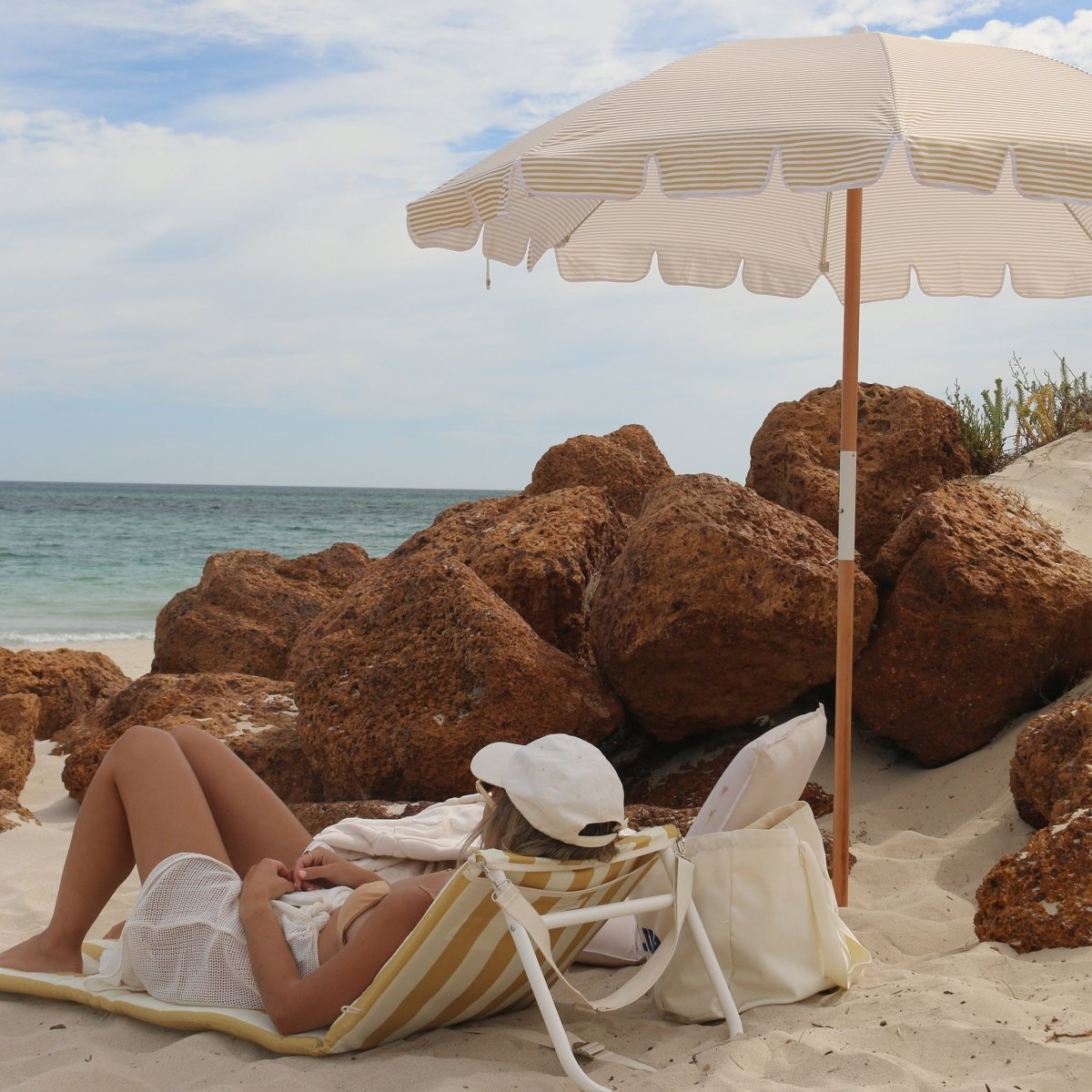 Reclining Beach Chair - Mango Bay - SUNNYLiFE AU