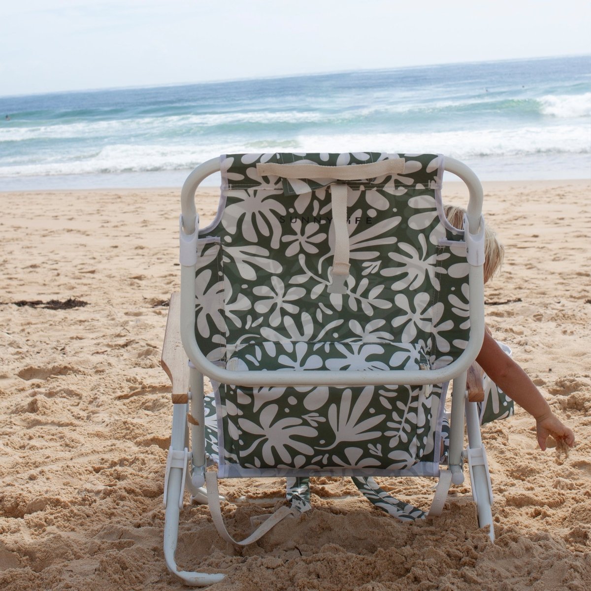 Deluxe Beach Chair - The Vacay - SUNNYLiFE AU