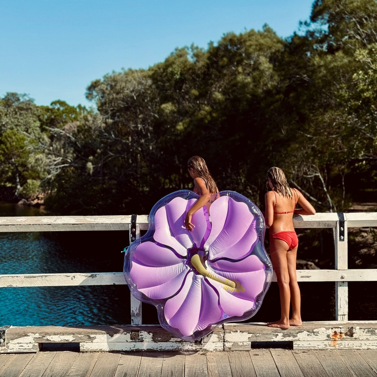 Luxe Lie-On Float - Hibiscus - SUNNYLiFE AU