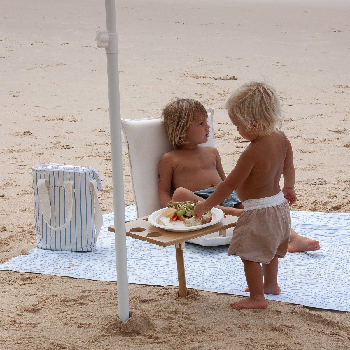 Beach and Picnic Blanket - Le Weekend - SUNNYLiFE AU