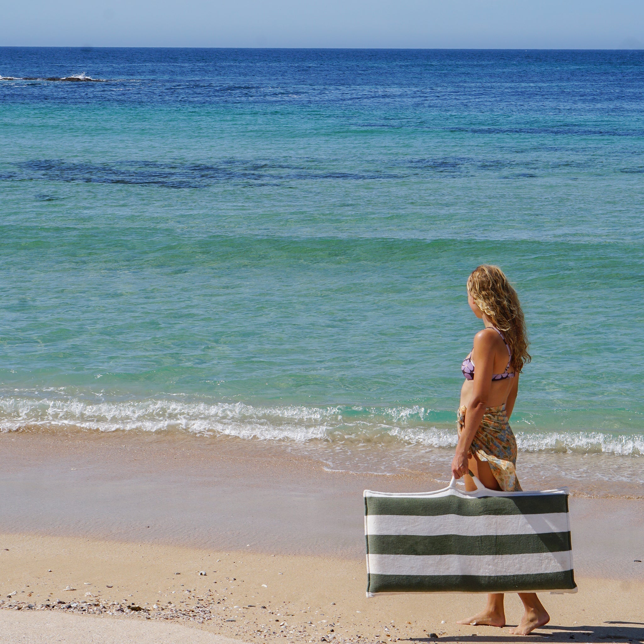 THE TERRY TRAVEL LOUNGER - SUNNYLiFE AU