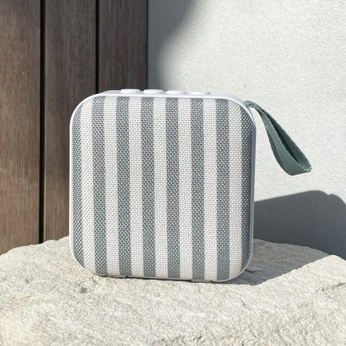 Portable Travel Speaker - The Vacay - SUNNYLiFE AU
