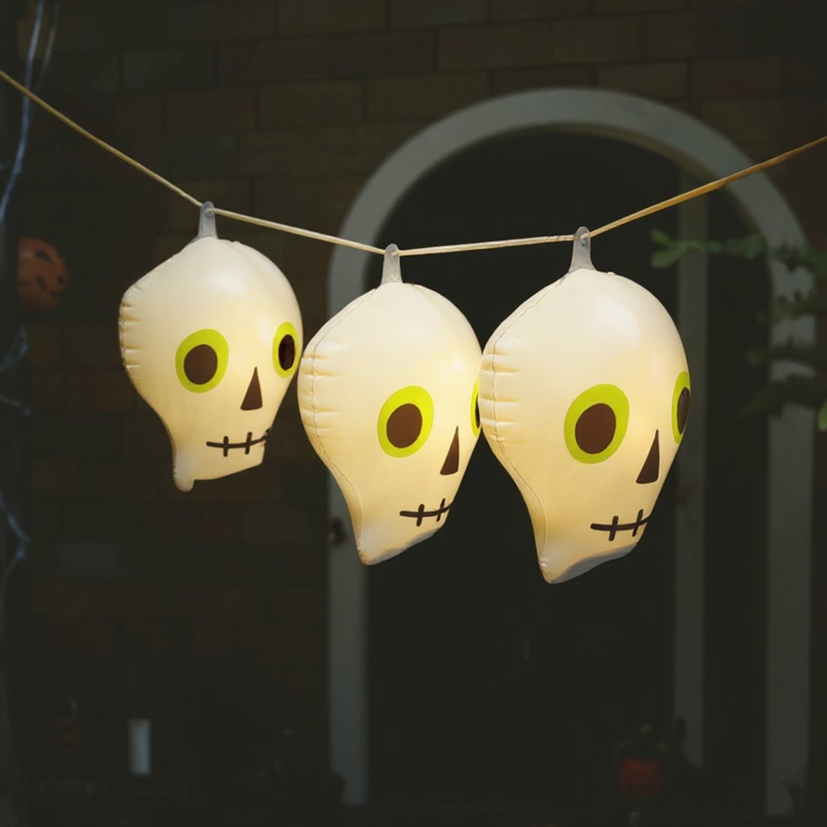 Inflatable Hanging Skulls Halloween Set - SUNNYLiFE AU