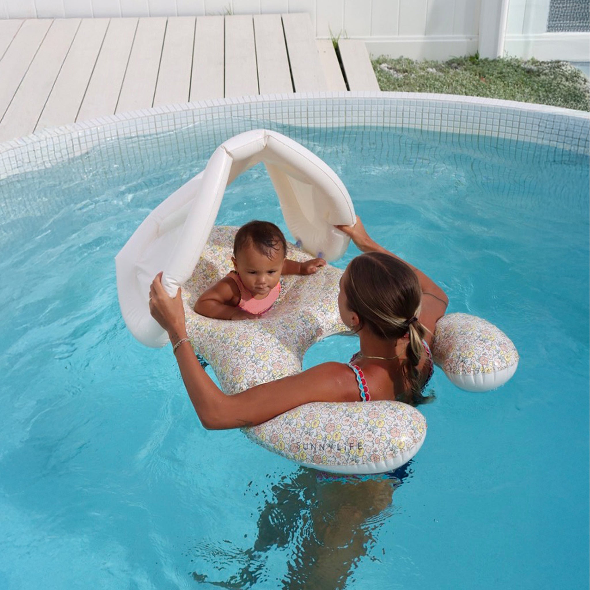 Float Together Baby Seat - Into the Garden Ditsy Floral