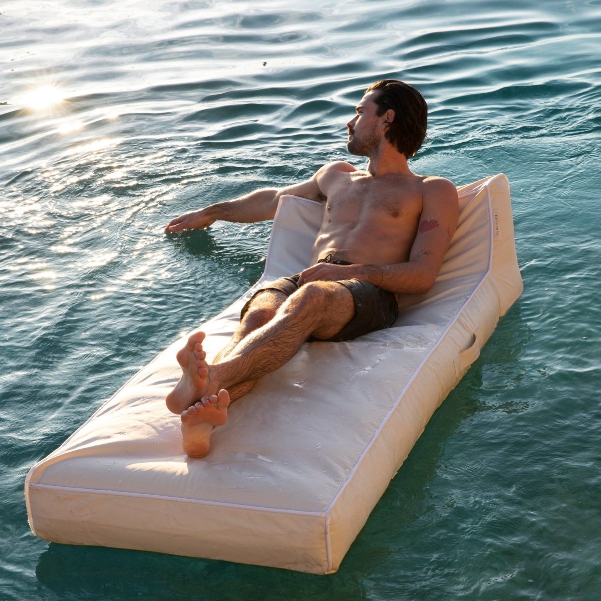 Luxe Lie - On Lounger - Casa - SUNNYLiFE AU